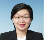 Ms Florence Hui Hiu-fai (95/SC/BBA), Under Secretary for Home Affairs, was an outstanding student while she was studying BBA at CU